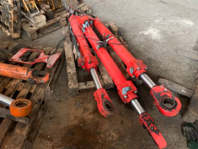 Hydraulic cylinder for O&K MH4 MH CITI RH5 excavator — Гідроциліндри