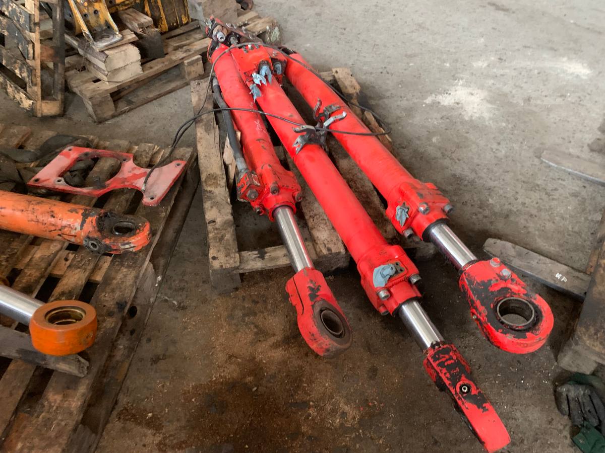 Hydraulic cylinder for O&K MH4 MH CITI RH5 excavator — Гідроциліндри