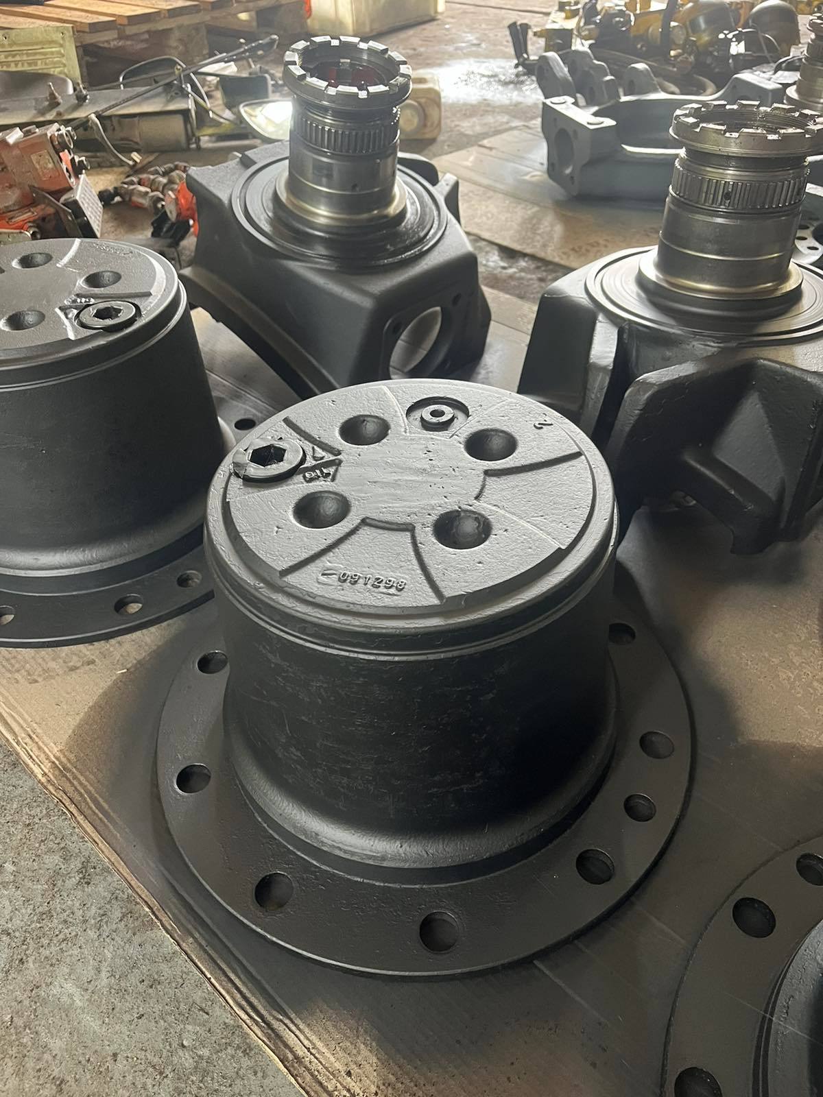 Бортова CAT315 ZF APB-L 745 — Мости